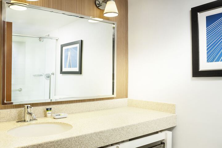 Room 15 of 60