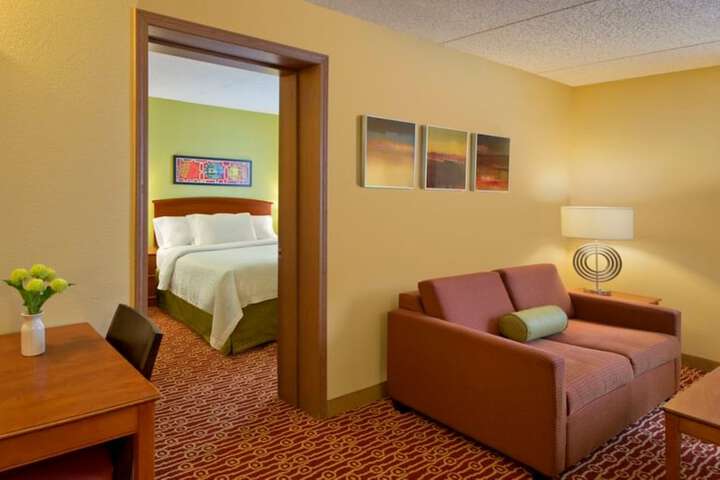 Room 16 of 24