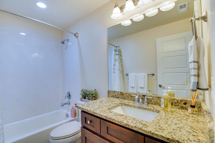 Modern Lehi Apartment: 2 Mi to Thanksgiving Point