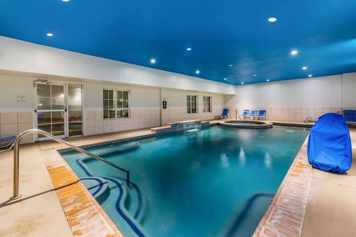 Pool 6 of 40