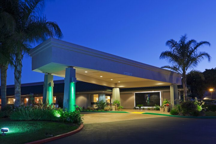 Hotel 3 of 68