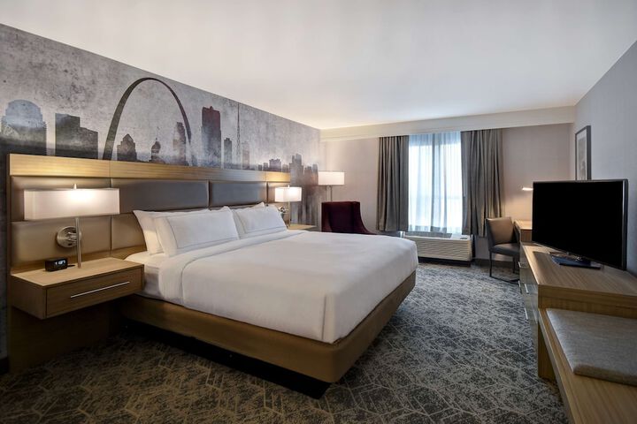 Room 50 of 71