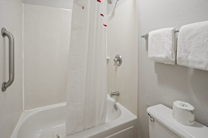 Room 20 of 24
