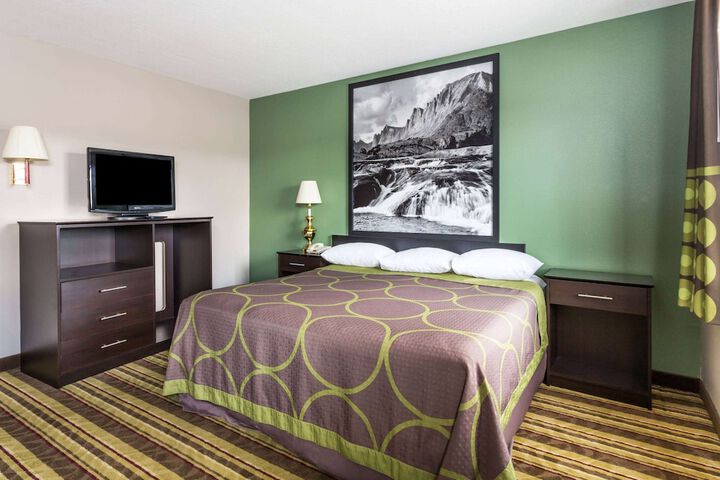 Room 20 of 35