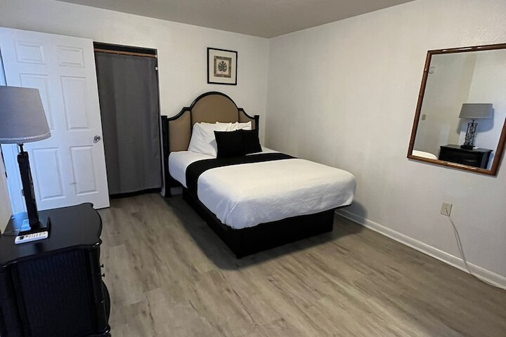 Holiday Isles Resort
