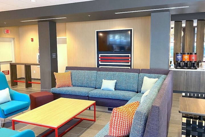 Hotel Interior 13 of 48