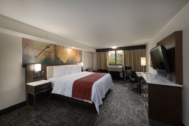 Holiday Inn Brookfield - ​​Milwaukee by IHG