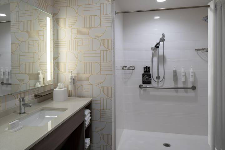 Home2 Suites by Hilton Montgomery Downtown