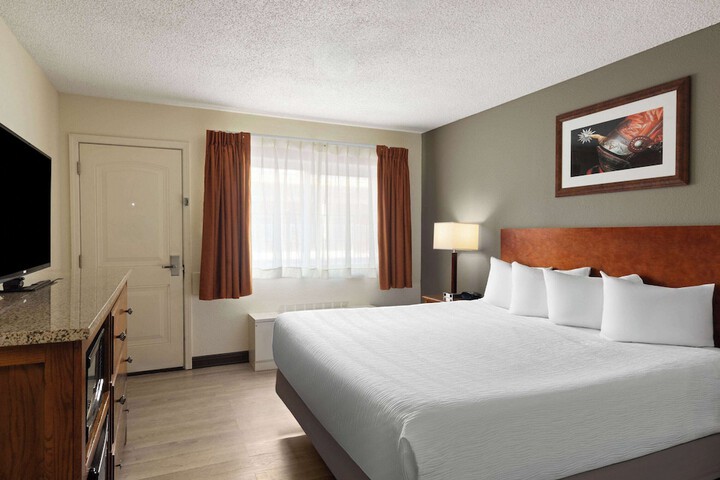 Ramada by Wyndham Elko Hotel at Stockmens Casino