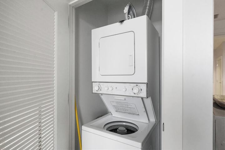 Laundry 80 of 94