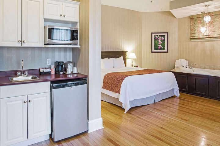 Room 21 of 50