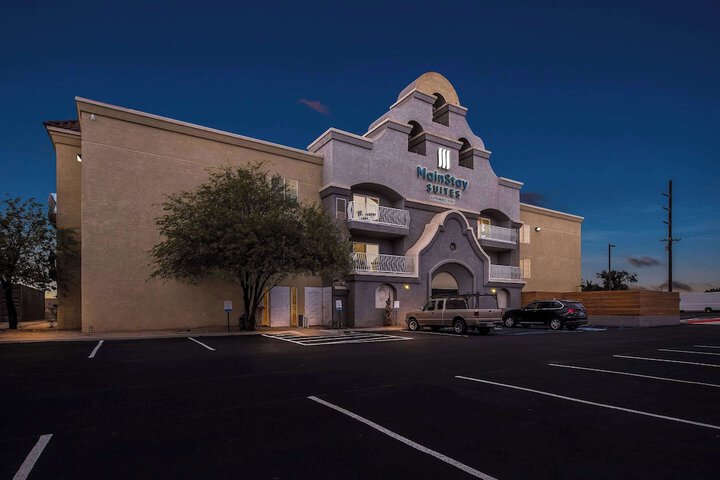 Hotel 2 of 66