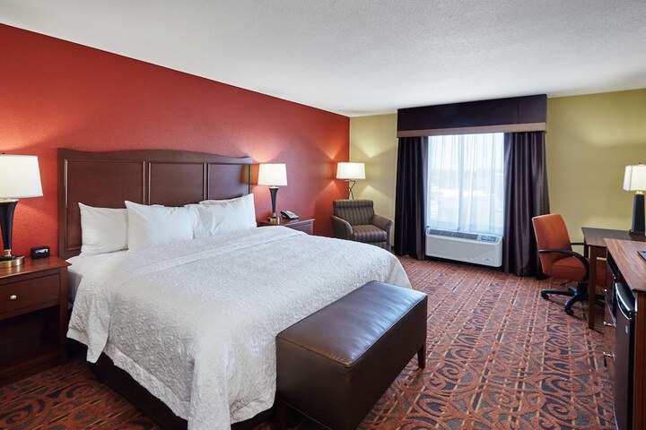 Hampton Inn & Suites Milwaukee / Franklin