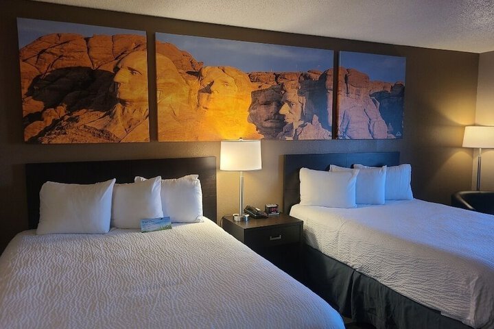 Room 9 of 27