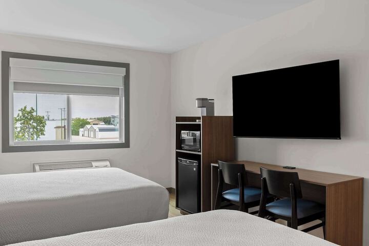 Days Inn by Wyndham Steinbach