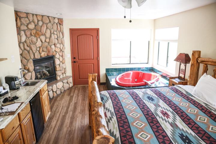 Room 14 of 24