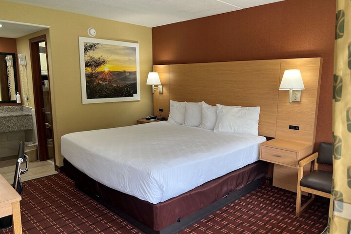Room 10 of 15
