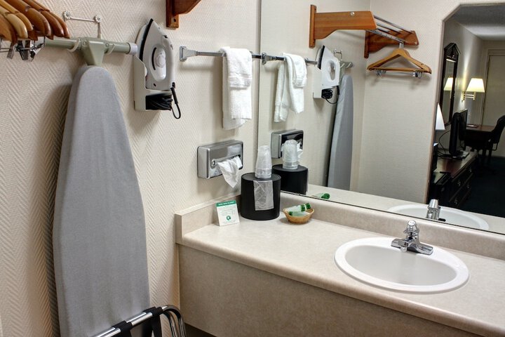 Room 15 of 35