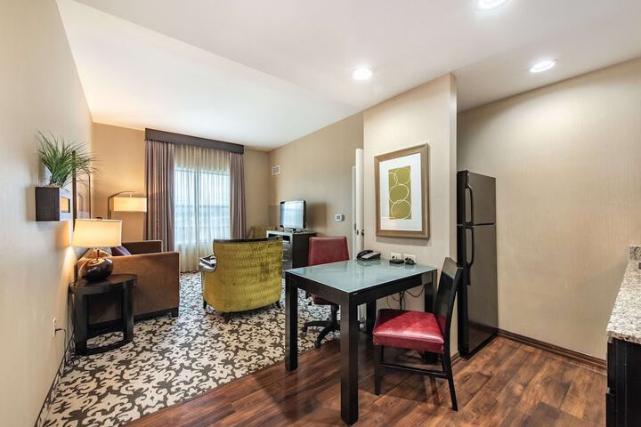 Homewood Suites by Hilton Oxnard / Camarillo