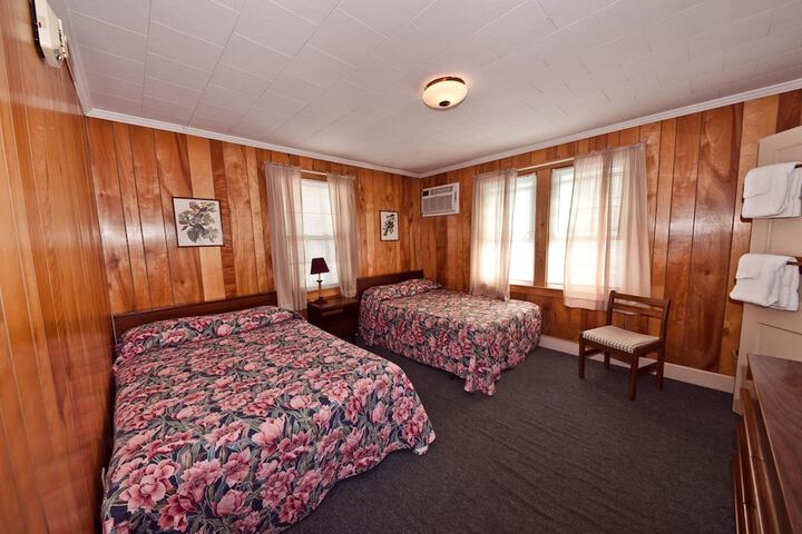 Room 22 of 63