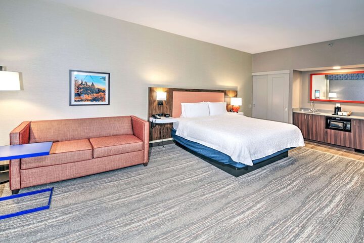 Hampton Inn by Hilton Ottawa