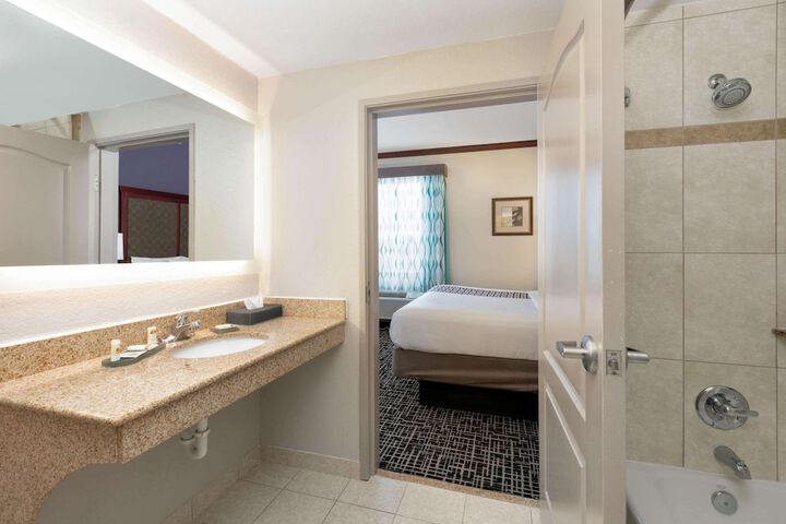 Room 20 of 31