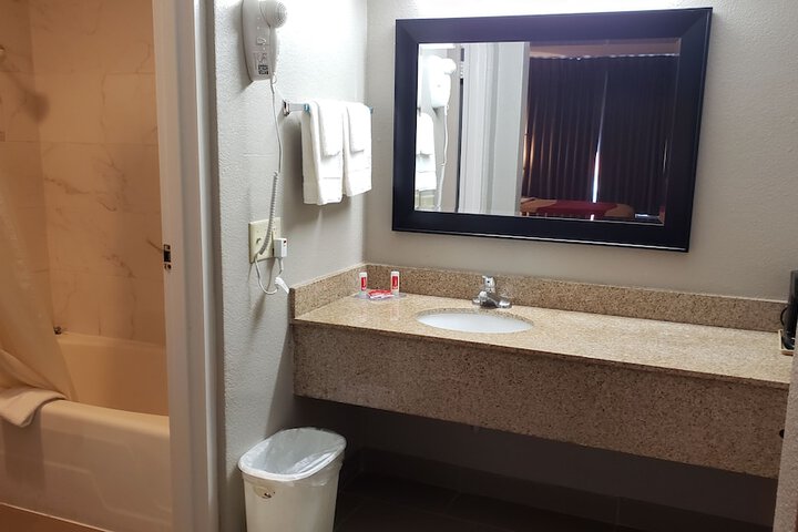 Room 5 of 29