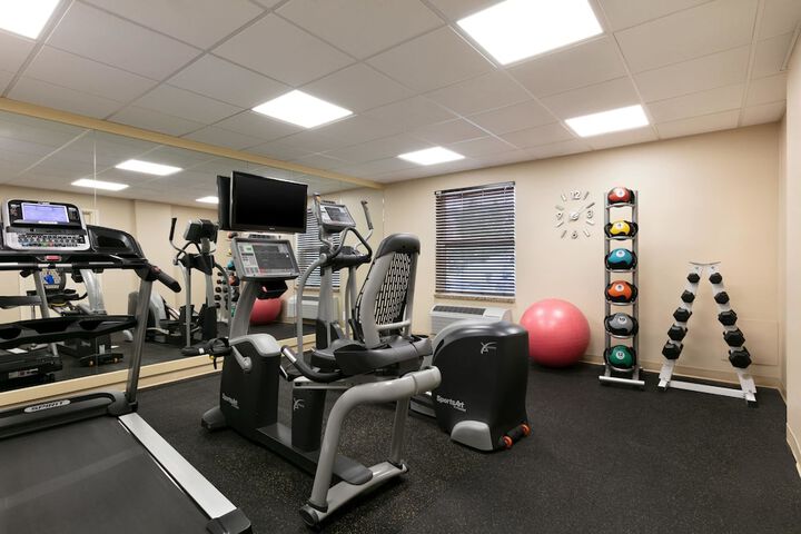 Days Inn & Suites by Wyndham Sherwood Park Edmonton