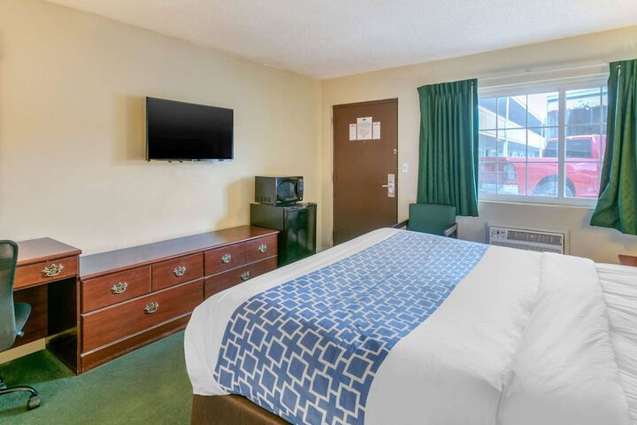 Room 21 of 42