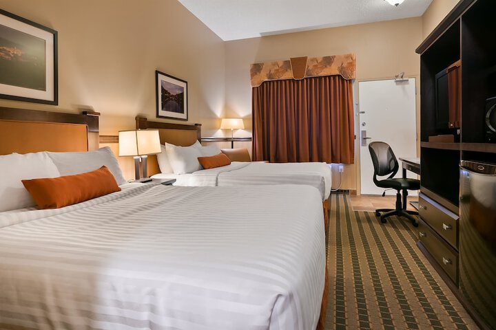 Best Western Diamond Inn