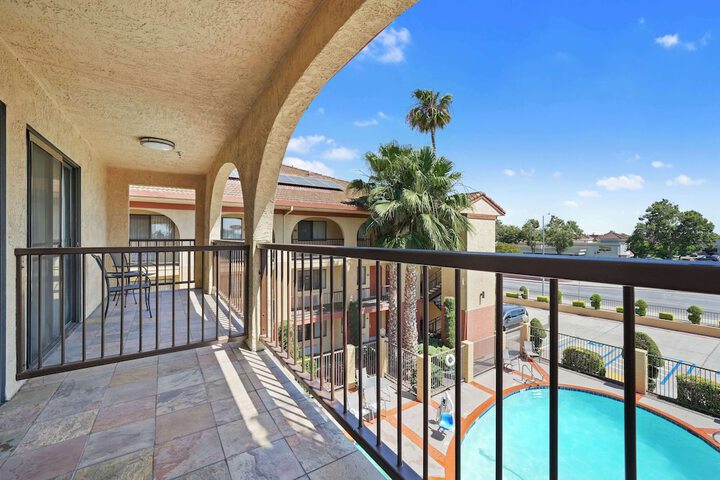 Best Western Plus Executive Inn & Suites
