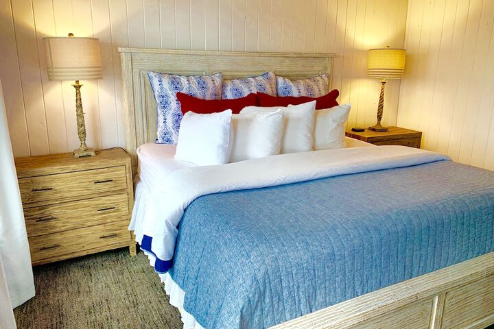 Room 44 of 103
