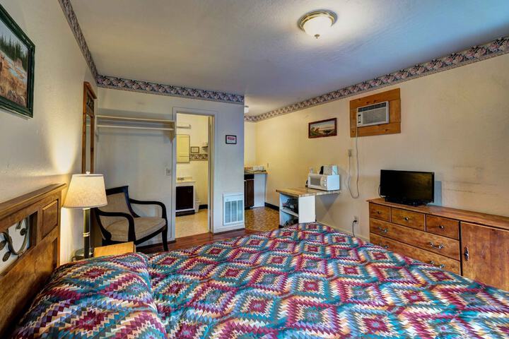 Room 16 of 31