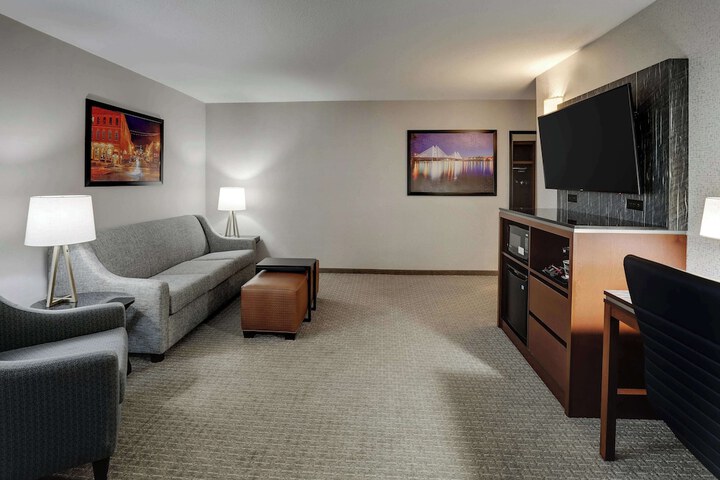 Room 31 of 66