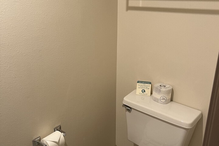 Room 15 of 26