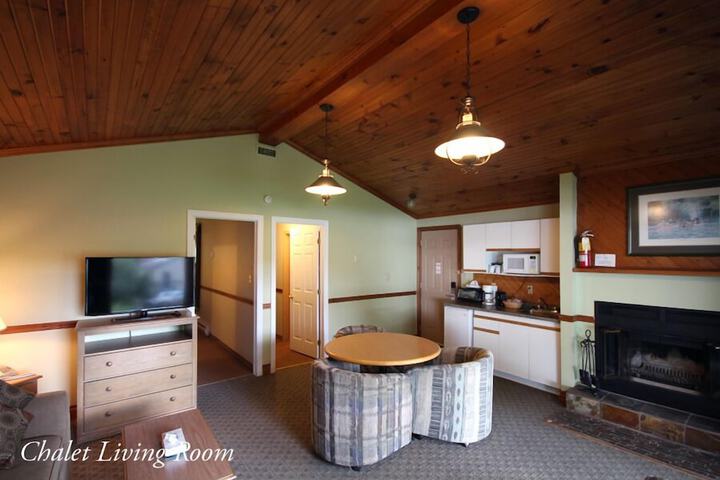 Room 13 of 34