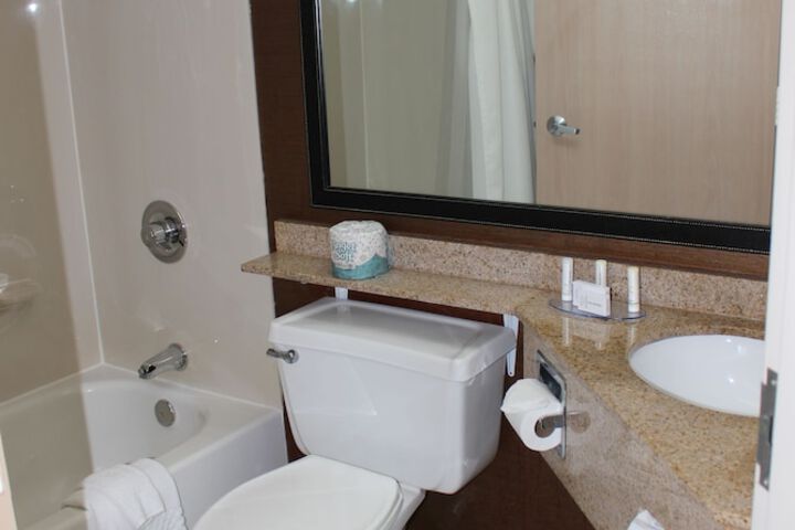 Room 43 of 104