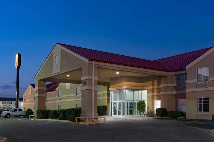 Hotel 3 of 37