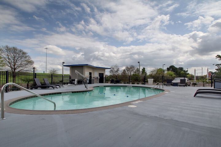 Holiday Inn Express & Suites Jackson Downtown - Coliseum by IHG