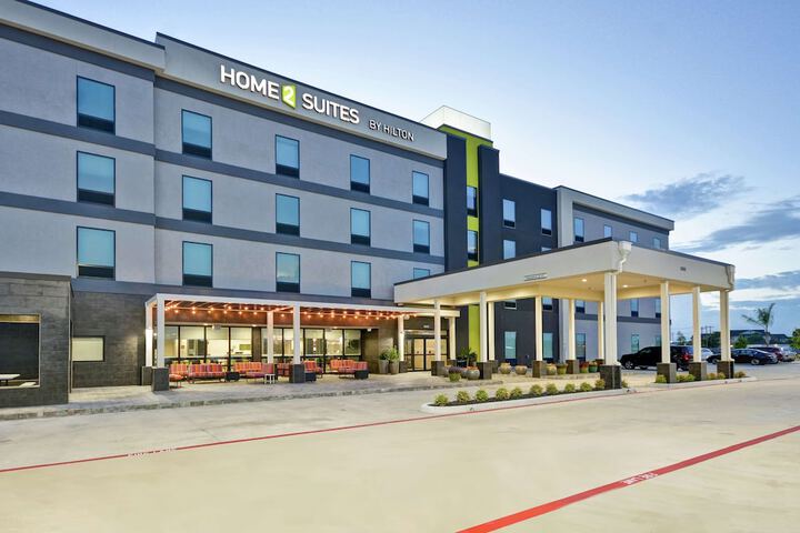 Hotel 6 of 50