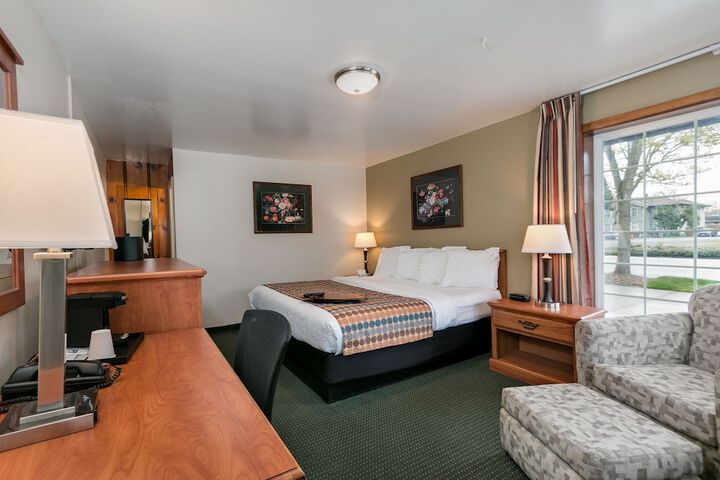 Room 25 of 47