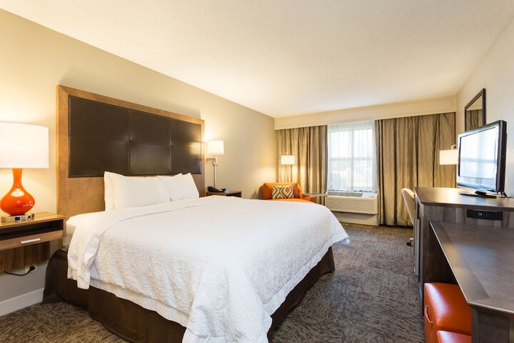 Room 32 of 42
