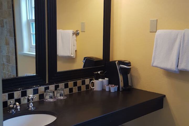 Room 11 of 35
