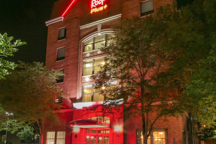 Red Roof Inn PLUS+ Columbus Downtown-Convention Center