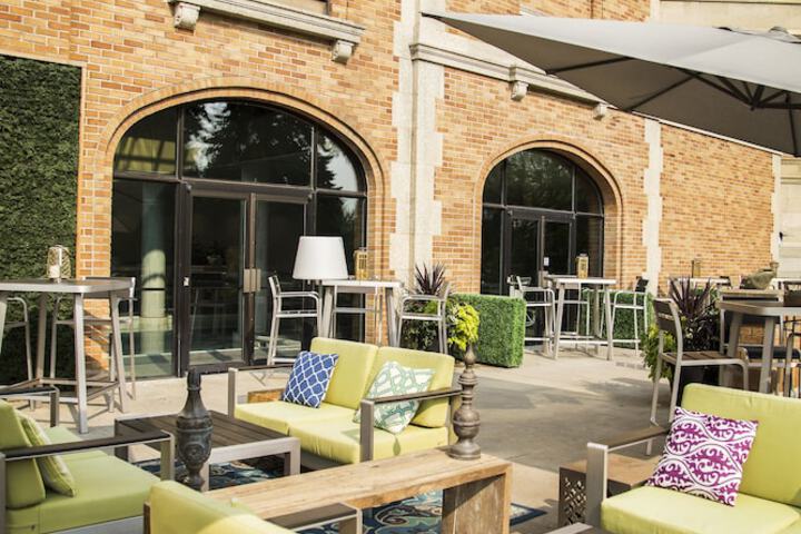Delta Hotels by Marriott Bessborough