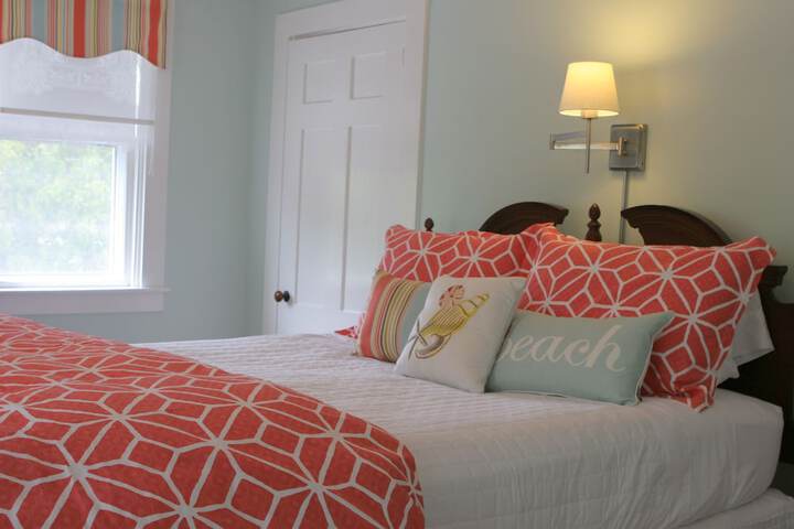 Room 20 of 38