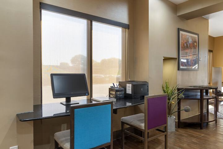Business Center 29 of 30
