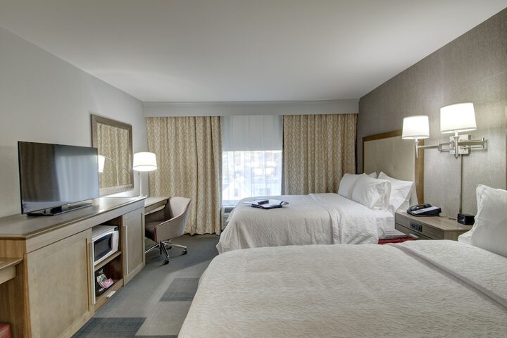 Room 32 of 42