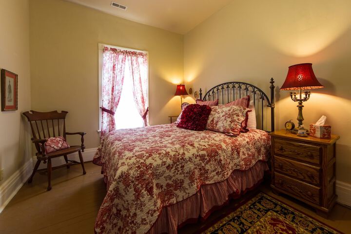 Room 14 of 32