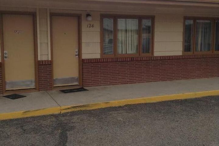 Hotel 6 of 40